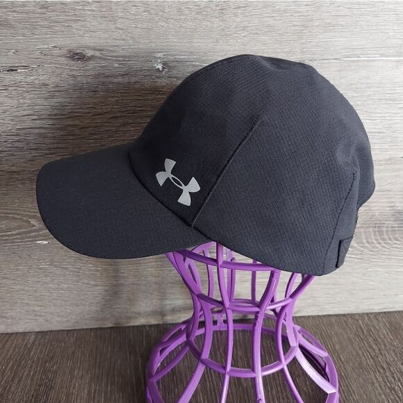 Under Armour Black Lightweight Running Hat - Picture 3 of 5